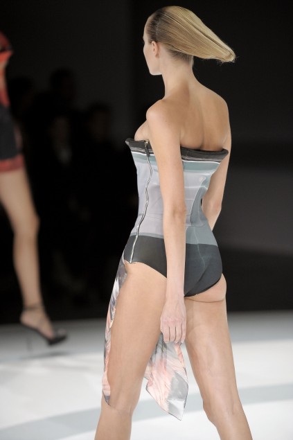 Hussein Chalayan 09春夏