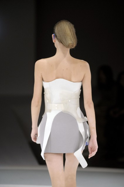 Hussein Chalayan 09春夏