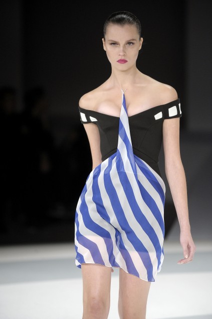 Hussein Chalayan 09春夏